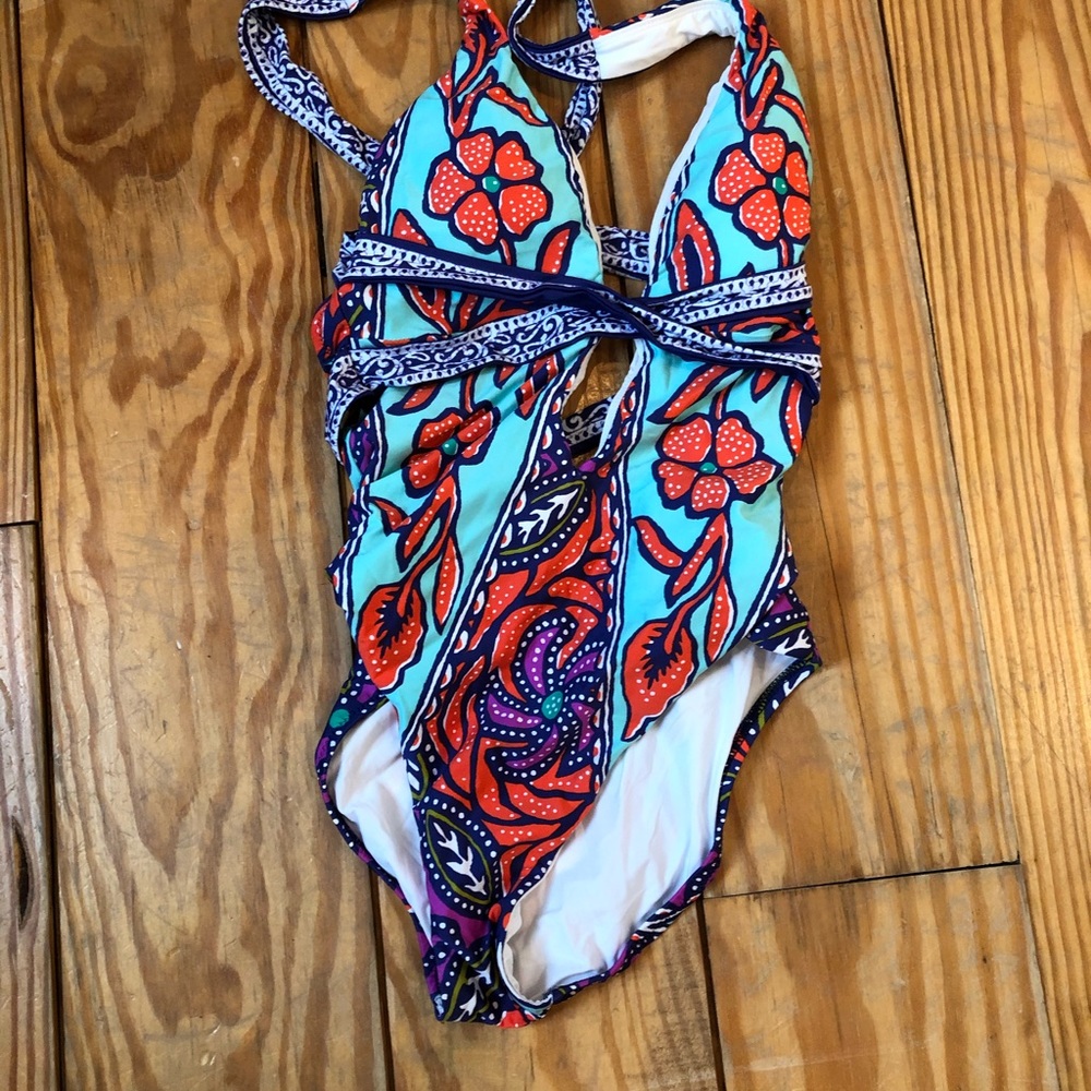 Multi color swimsuit